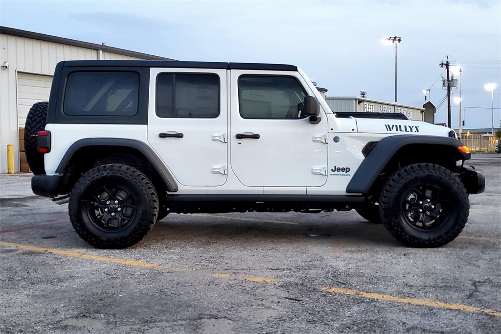 2025 Jeep Wrangler Willys 4xe photo 3
