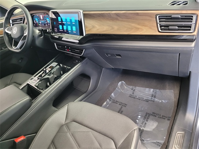 2024 Volkswagen Atlas SE Technology photo 18