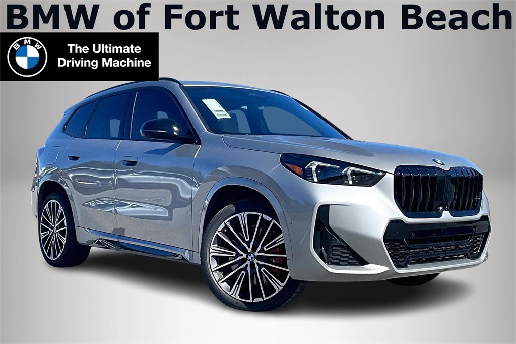 2025 BMW X1 28i's photo