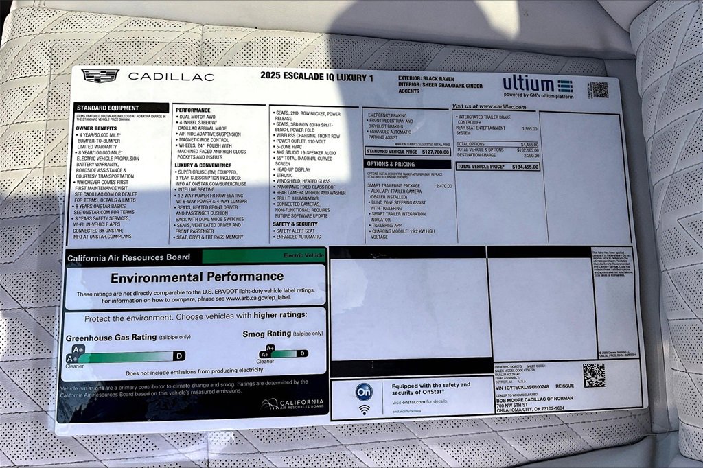 2025 Cadillac Escalade IQ Luxury photo 9