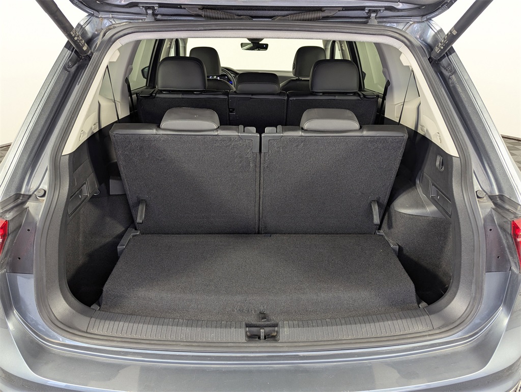 2022 Volkswagen Tiguan SE photo 25