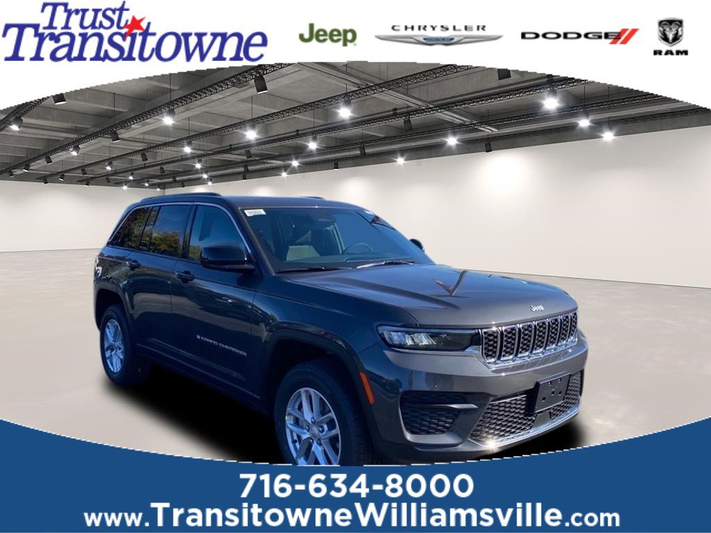 2025 Jeep Grand Cherokee Laredo's photo