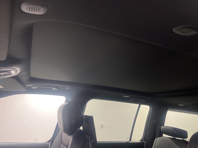 2025 Jeep Wagoneer Overland Series II photo 8