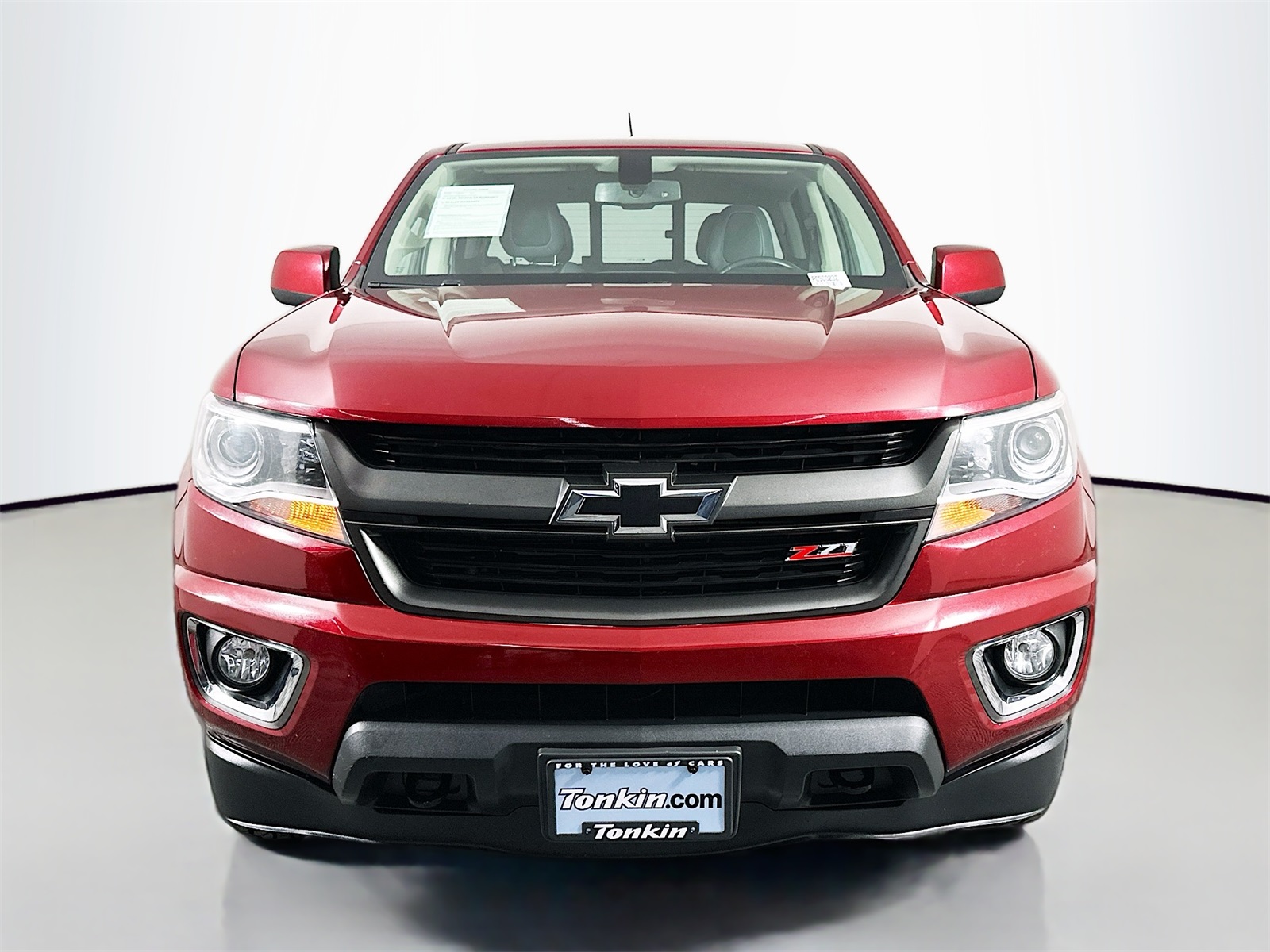 2018 Chevrolet Colorado Z71 photo 2