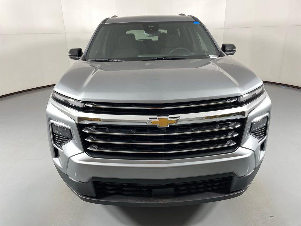 2026 Chevrolet Traverse photo 3