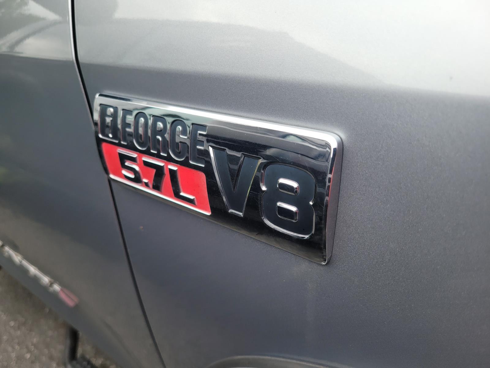 2013 Toyota Tundra SR5 photo 5