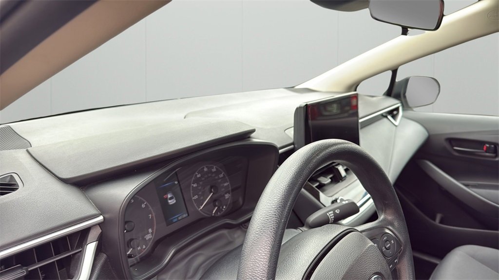 2023 Toyota Corolla LE photo 29