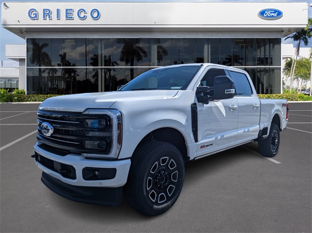 2025 Ford F-250 Platinum photo 4