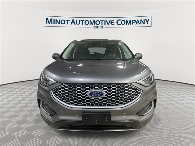 2024 Ford Edge SEL photo 3