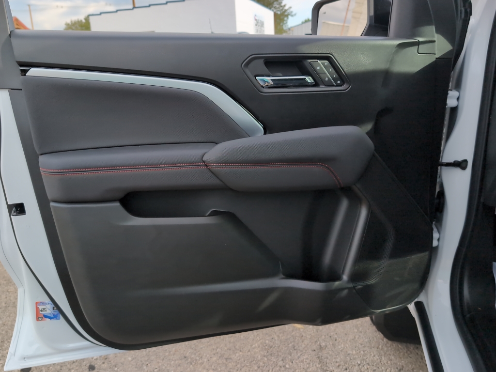 2025 Chevrolet Colorado Z71 photo 24