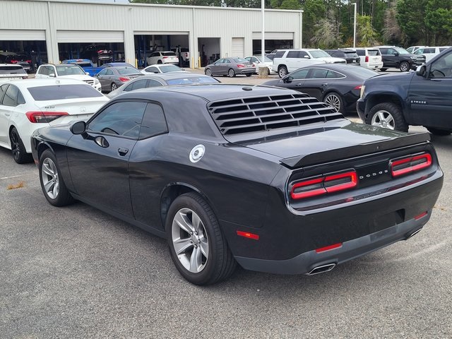 2018 Dodge Challenger SXT photo 3