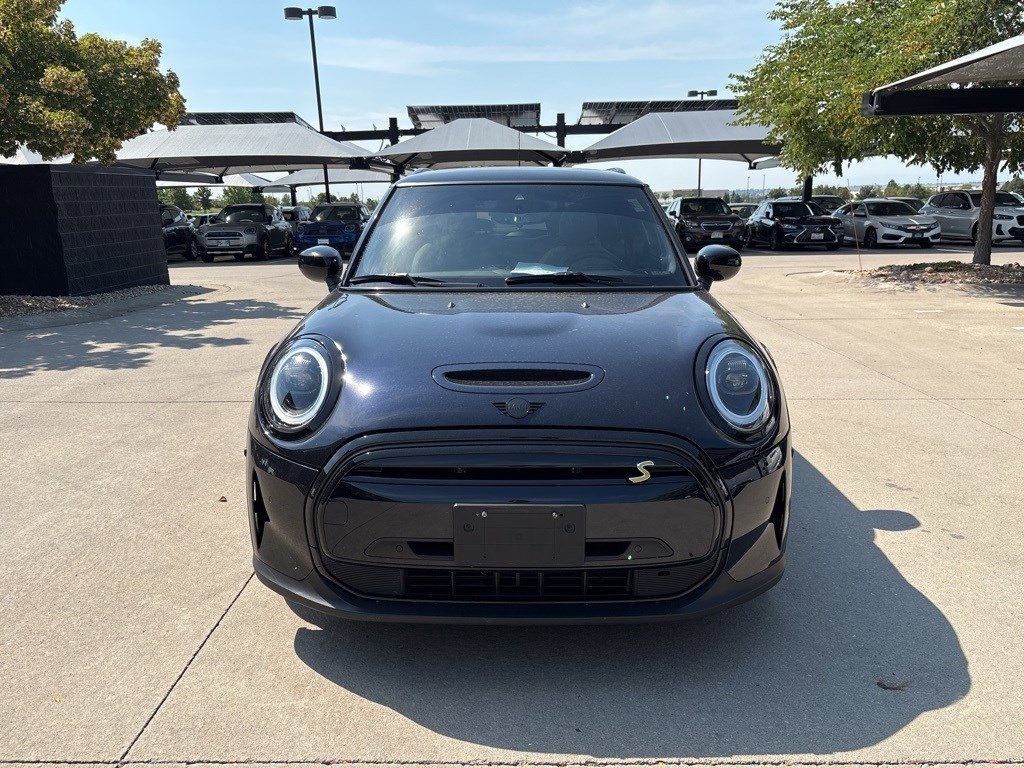 2024 Mini Cooper 2 Door Hardtop SE photo 8
