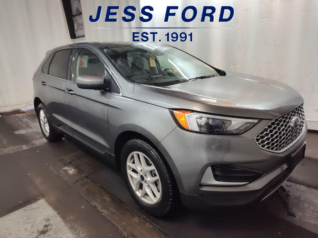 2024 Ford Edge SEL photo 4