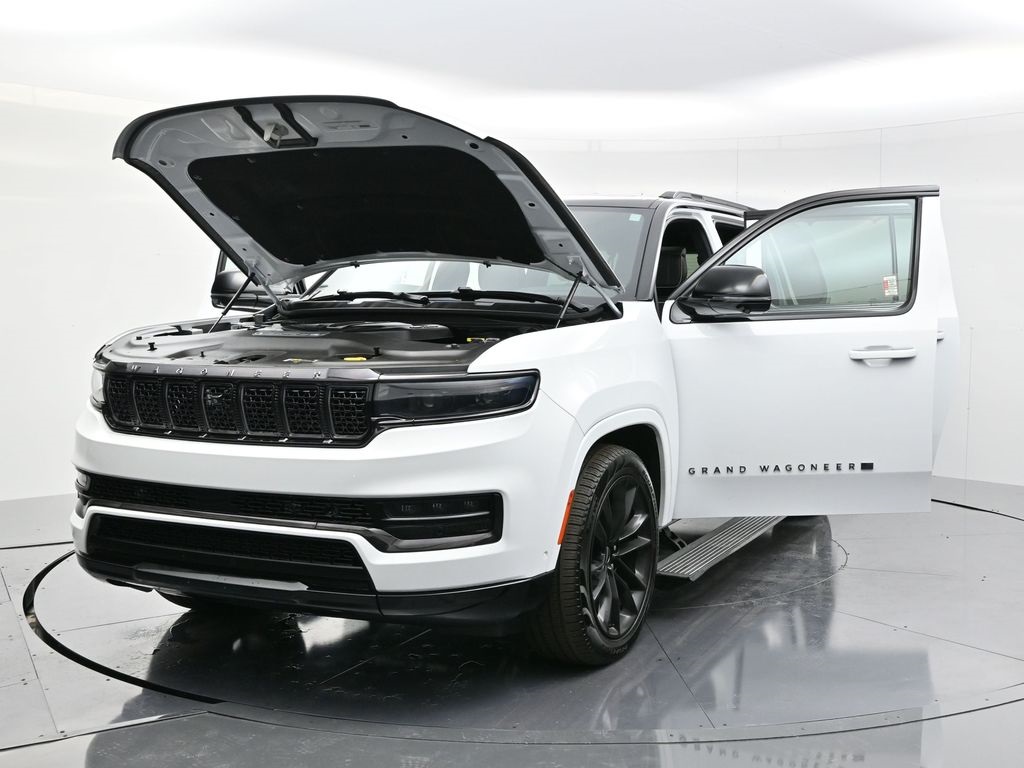 2024 Jeep Wagoneer L Series III photo 47