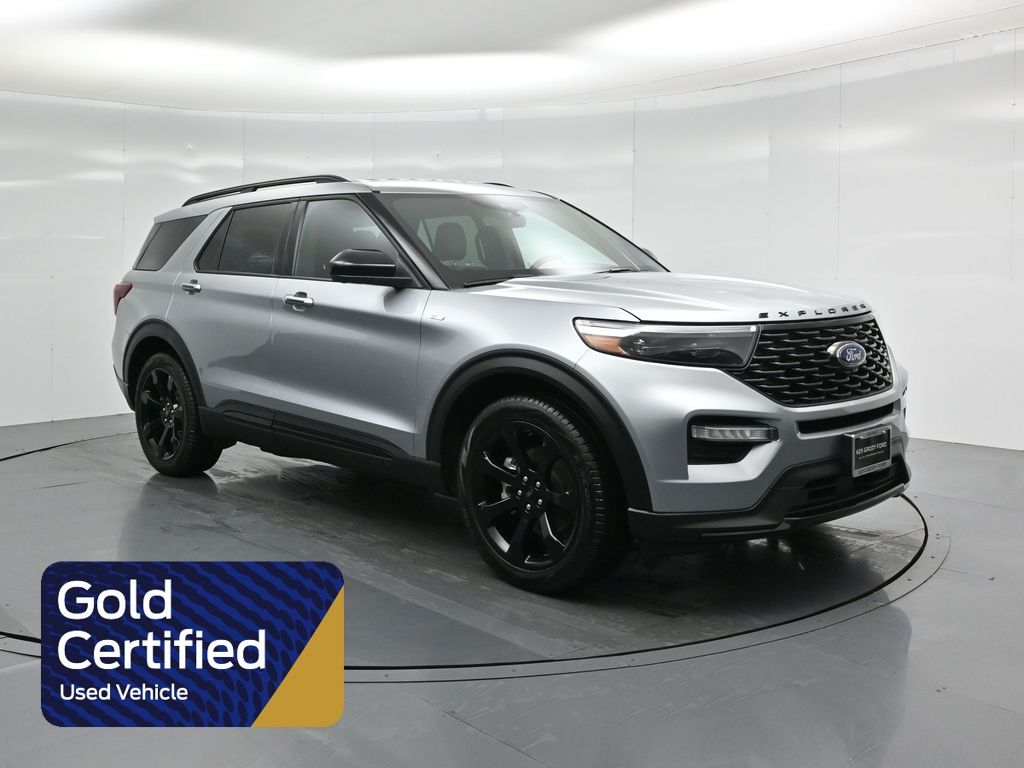 2023 Ford Explorer ST-LINE's photo