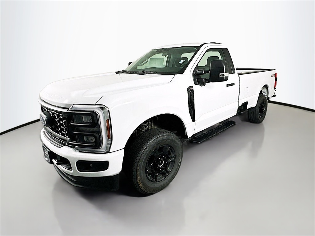 2025 Ford F-250 photo 3