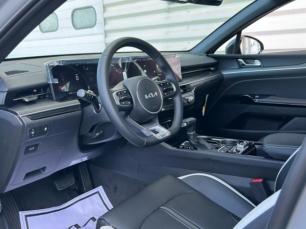 2026 Kia K5 GT-Line photo 7