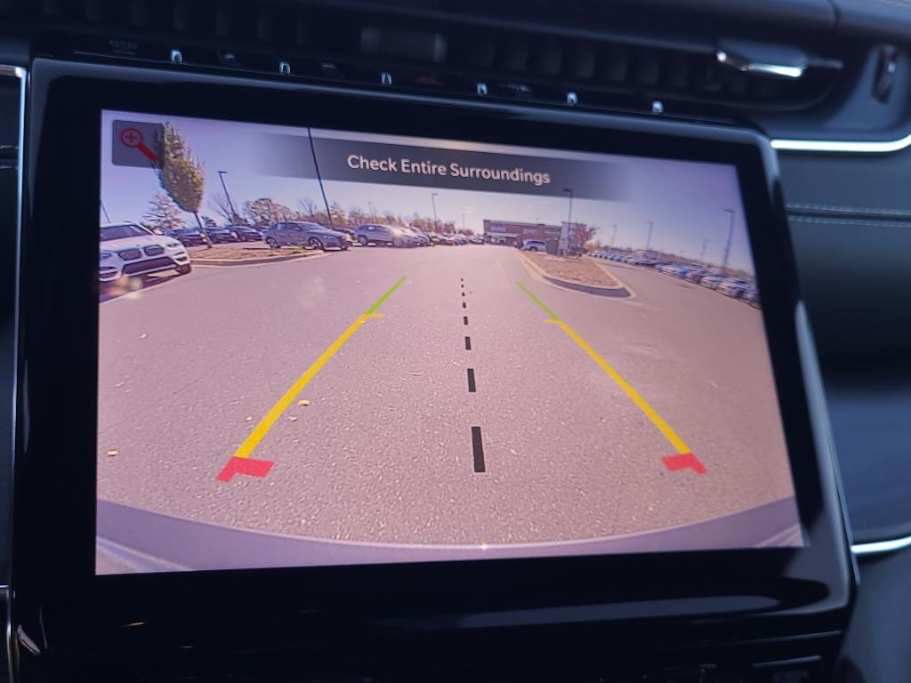 2024 Jeep Cherokee Overland photo 11