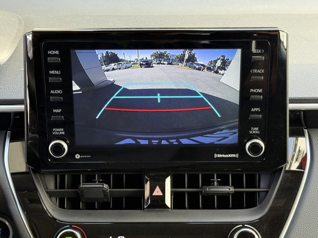 2022 Toyota Corolla Cross LE photo 26