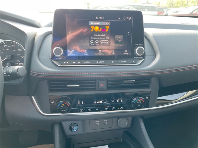 2025 Nissan Rogue SV photo 27