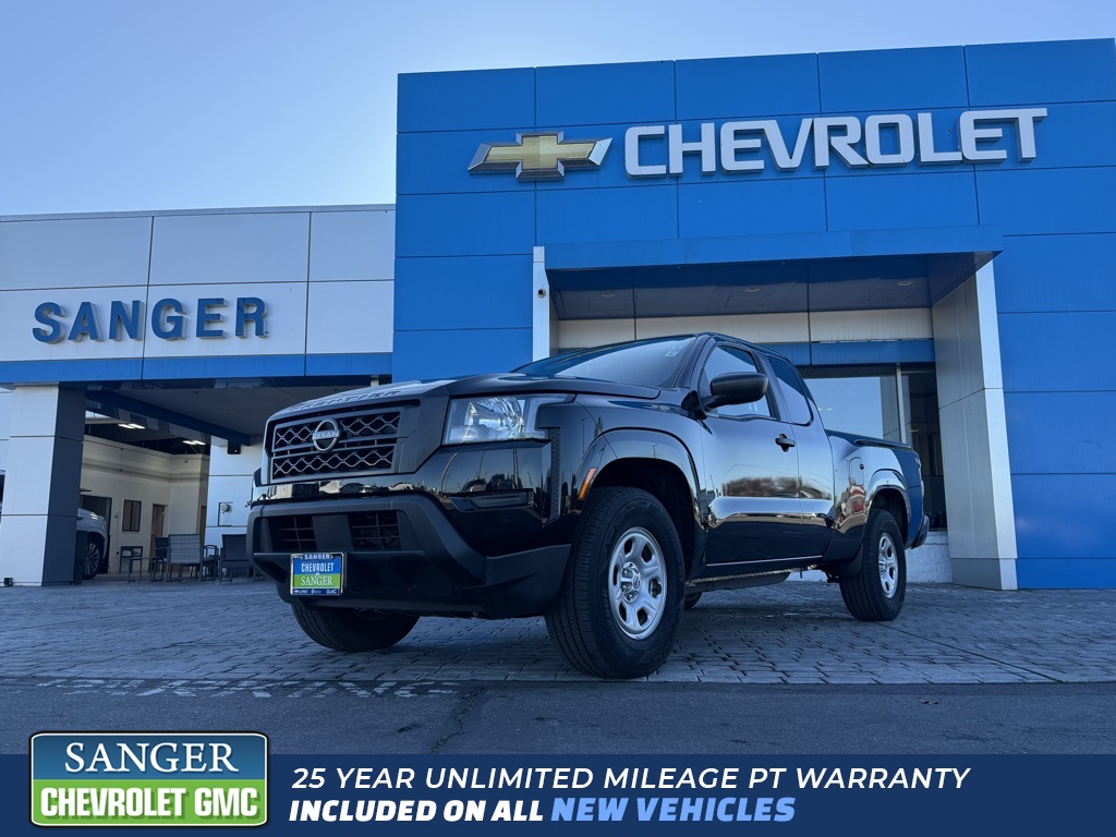 2024 Nissan Frontier S's photo