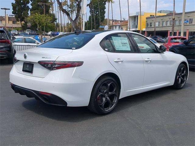 2025 Alfa Romeo Giulia SPRINT photo 7