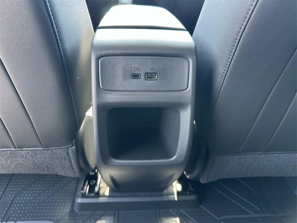 2025 Chevrolet Trax LT photo 10