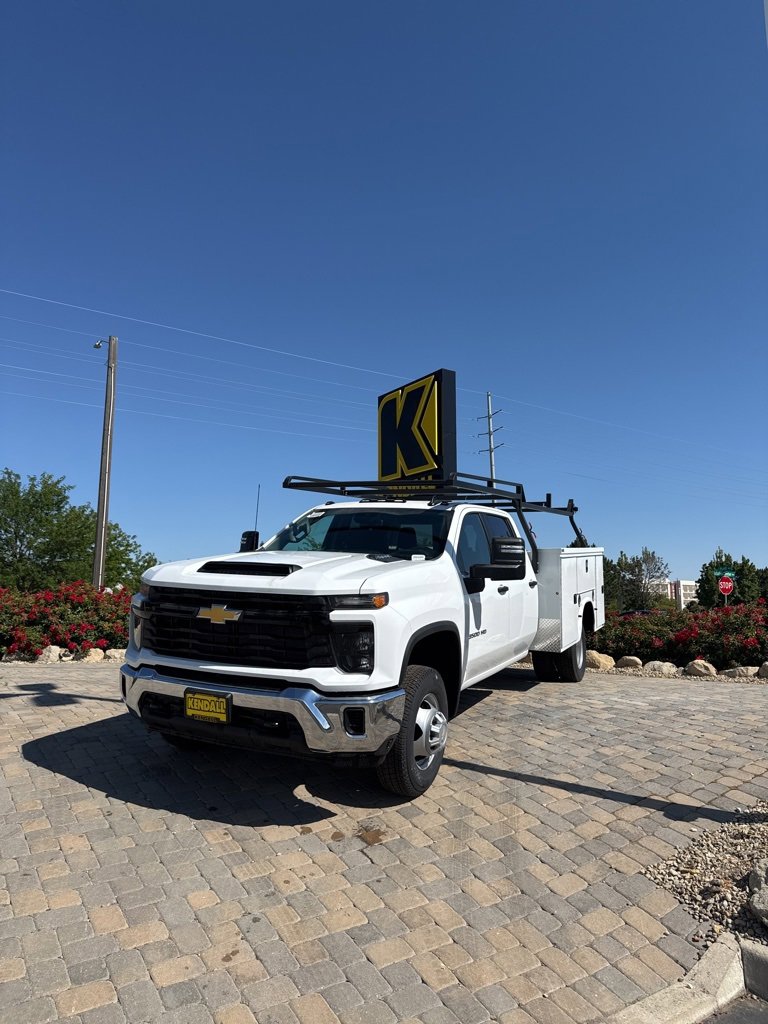 2024 Chevrolet Silverado 3500HD Work Truck's photo