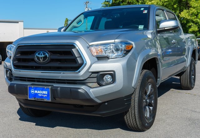 2023 Toyota Tacoma SR5 photo 2