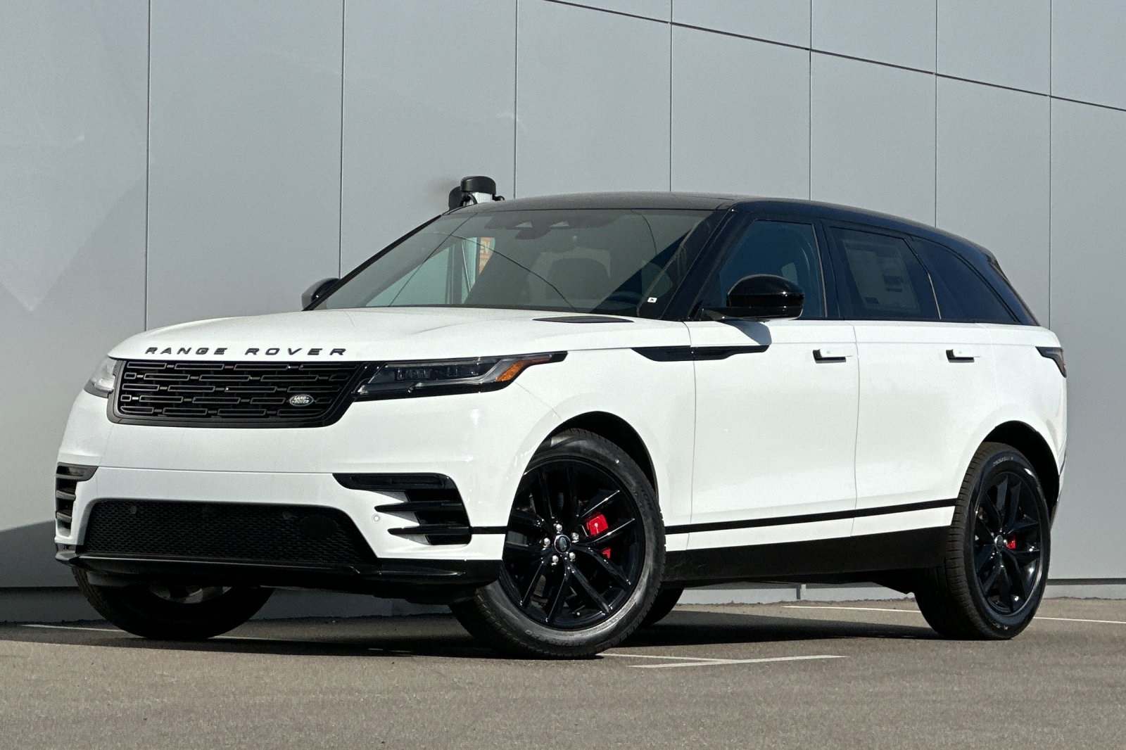 2025 Land Rover Range Rover Velar Dynamic SE