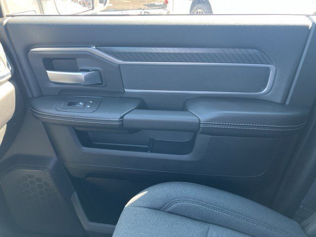 2026 Ram 2500 Big Horn photo 18