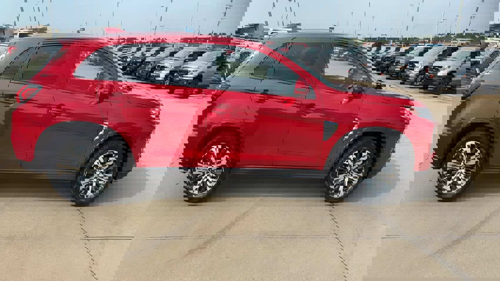 2024 Mitsubishi Outlander Sport S photo 2