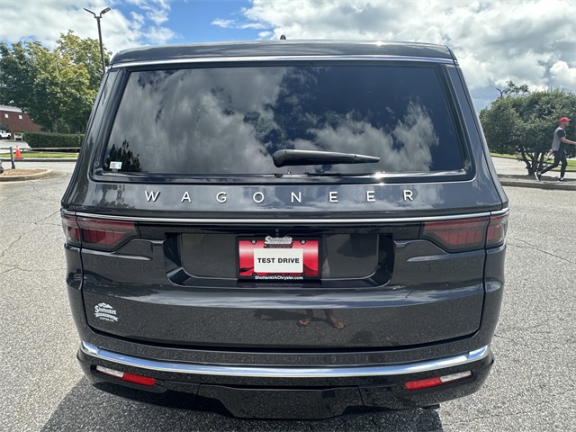 2025 Jeep Wagoneer Base photo 4