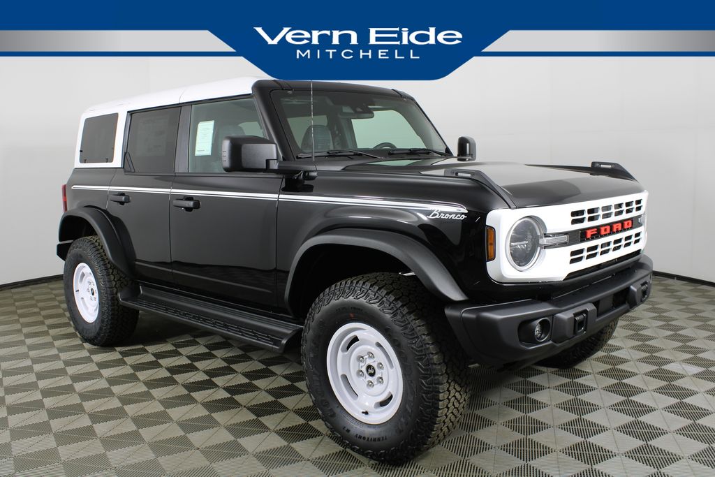 2025 Ford Bronco 4-Door Heritage Editon's photo