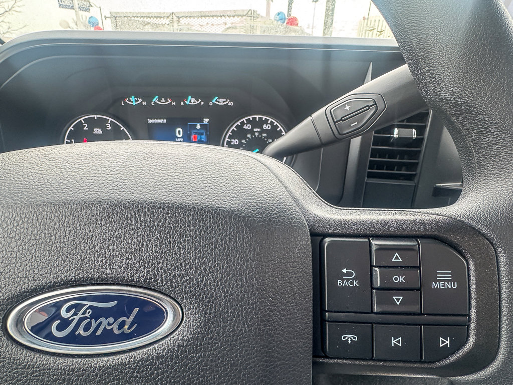 2025 FORD F-450 - Image 16