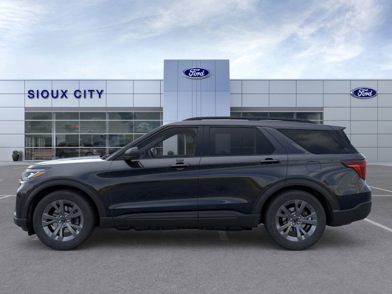 2026 Ford Explorer photo 2