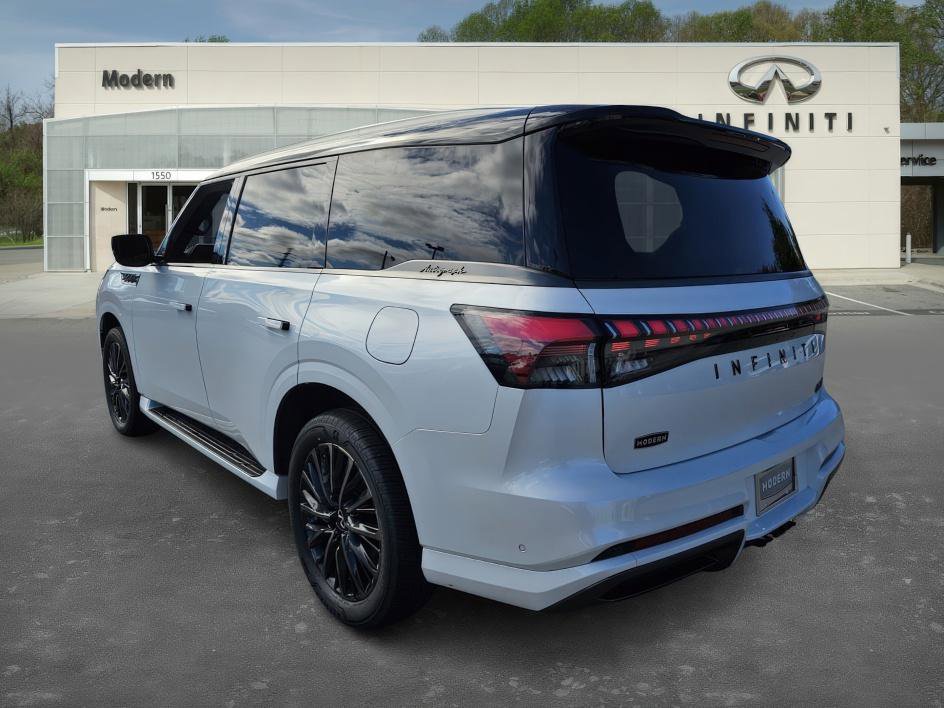 2025 Infiniti QX80 photo 3