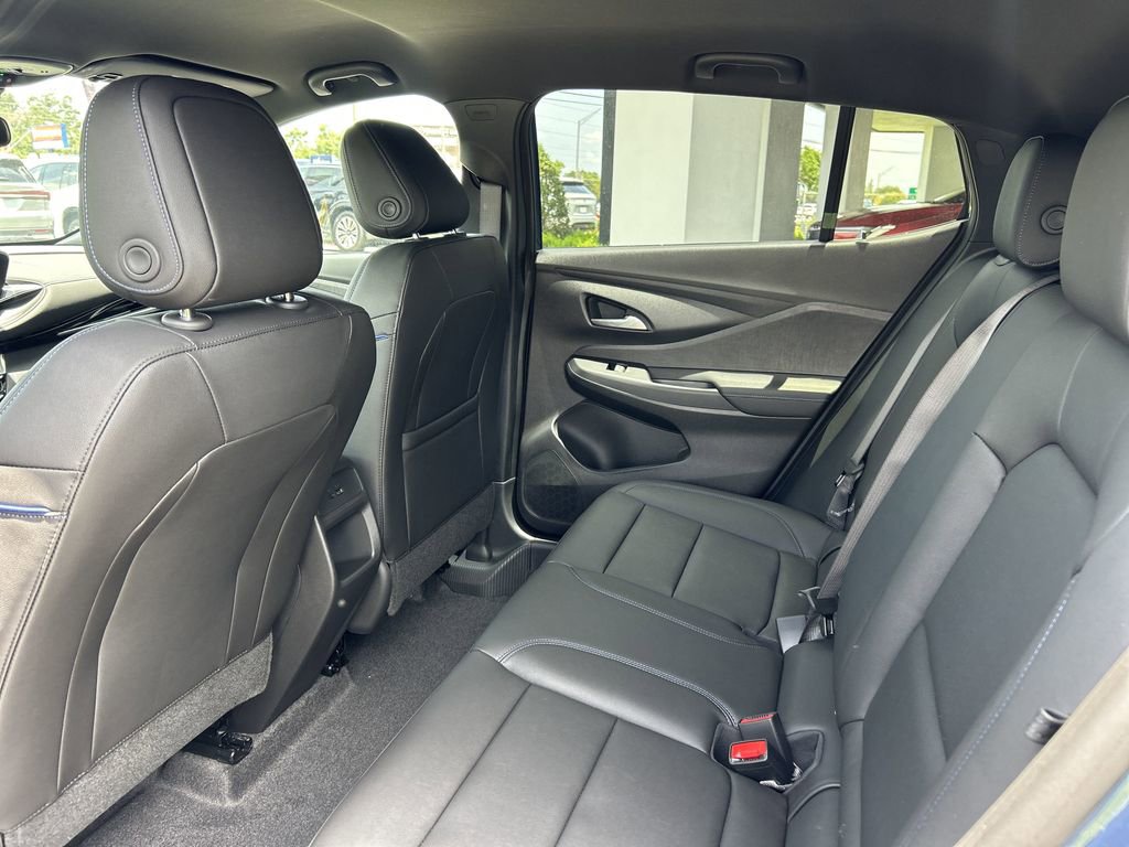 2025 Buick Envista ST photo 18