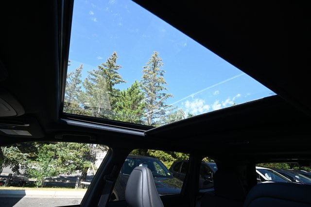 2025 Subaru Forester Touring photo 20