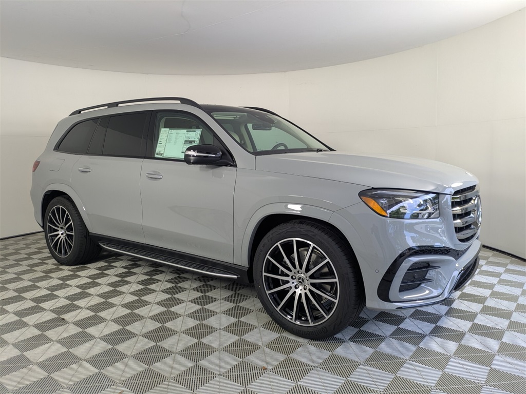 2026 Mercedes-Benz GLS Base's photo