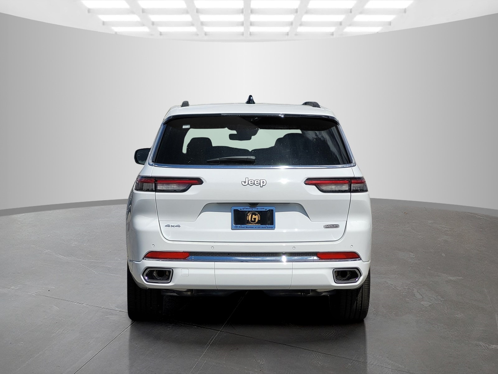 2025 Jeep Grand Cherokee Overland photo 5