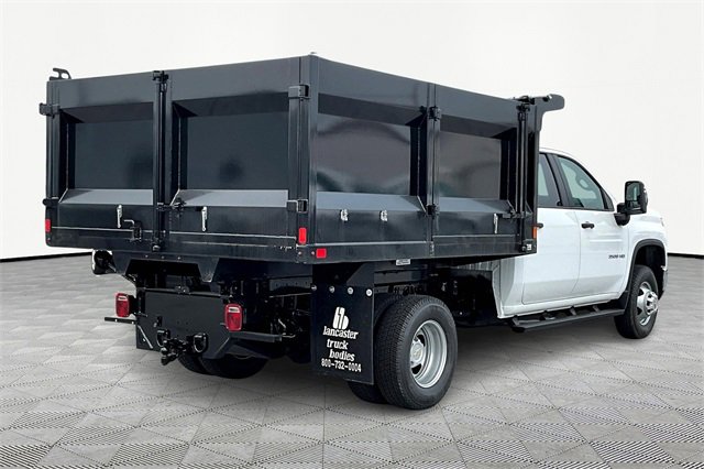 2025 Chevrolet Silverado 3500HD Work Truck photo 3