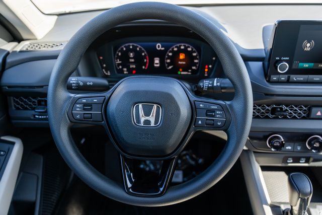 2025 Honda Accord LX photo 13