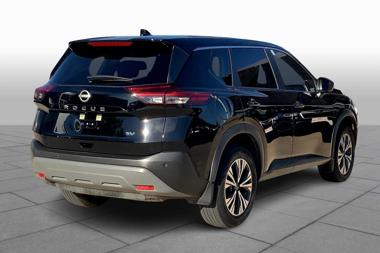 2023 Nissan Rogue SV photo 13