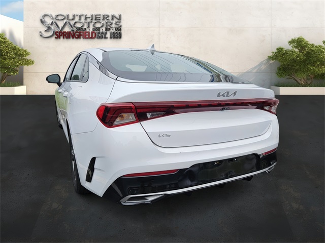 2023 Kia K5 LXS photo 9