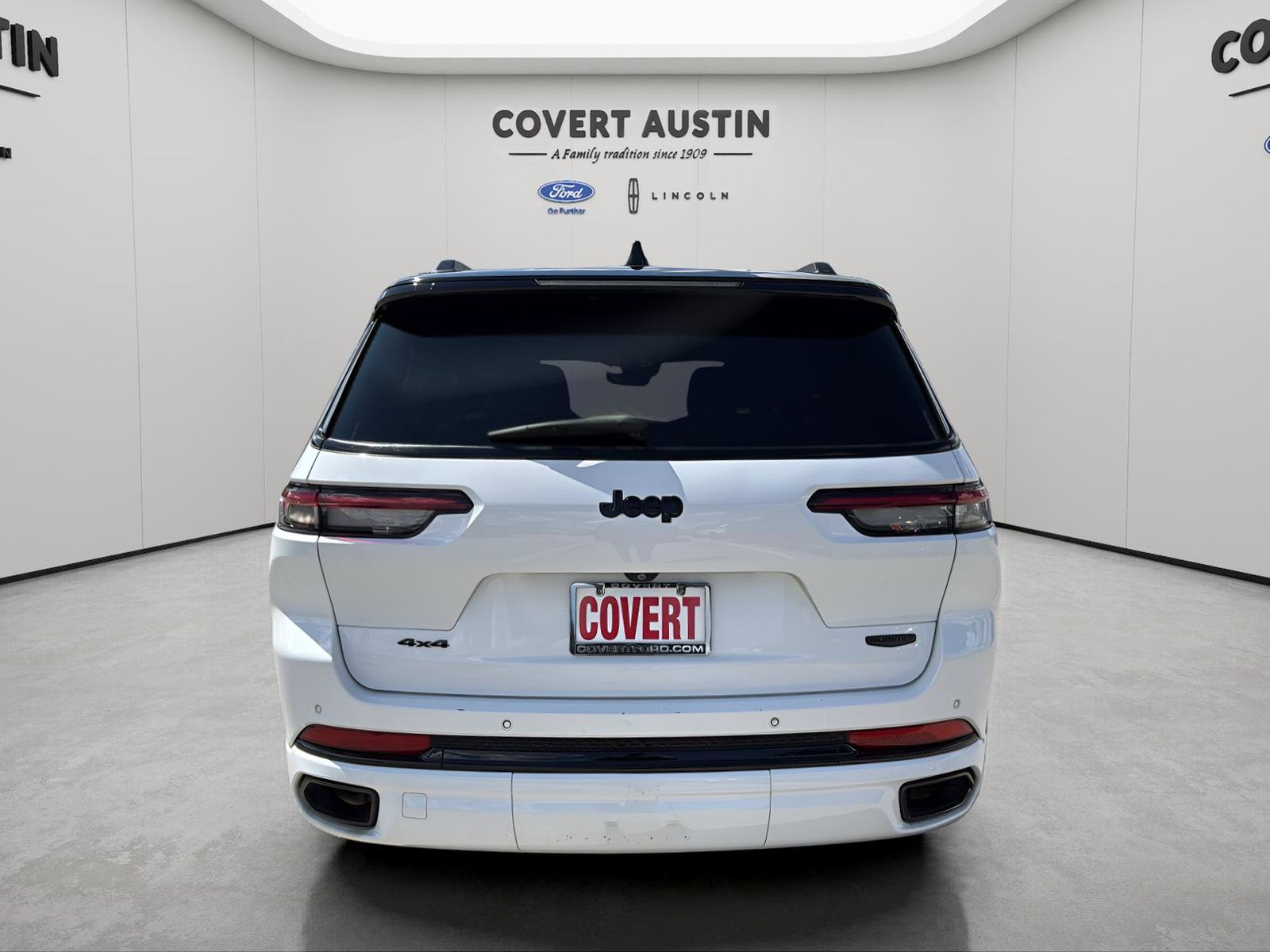 2023 Jeep Grand Cherokee L Summit photo 4
