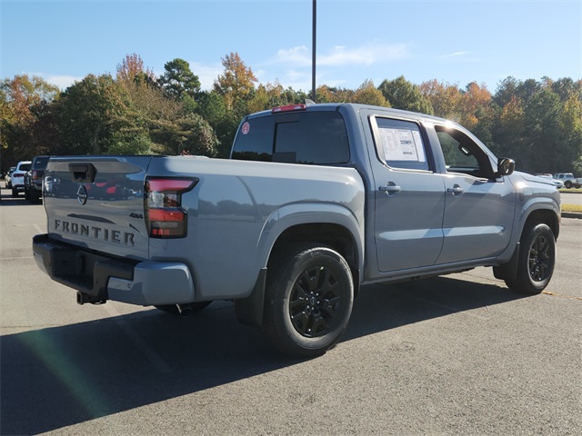2026 Nissan Frontier Crew Cab SV photo 3