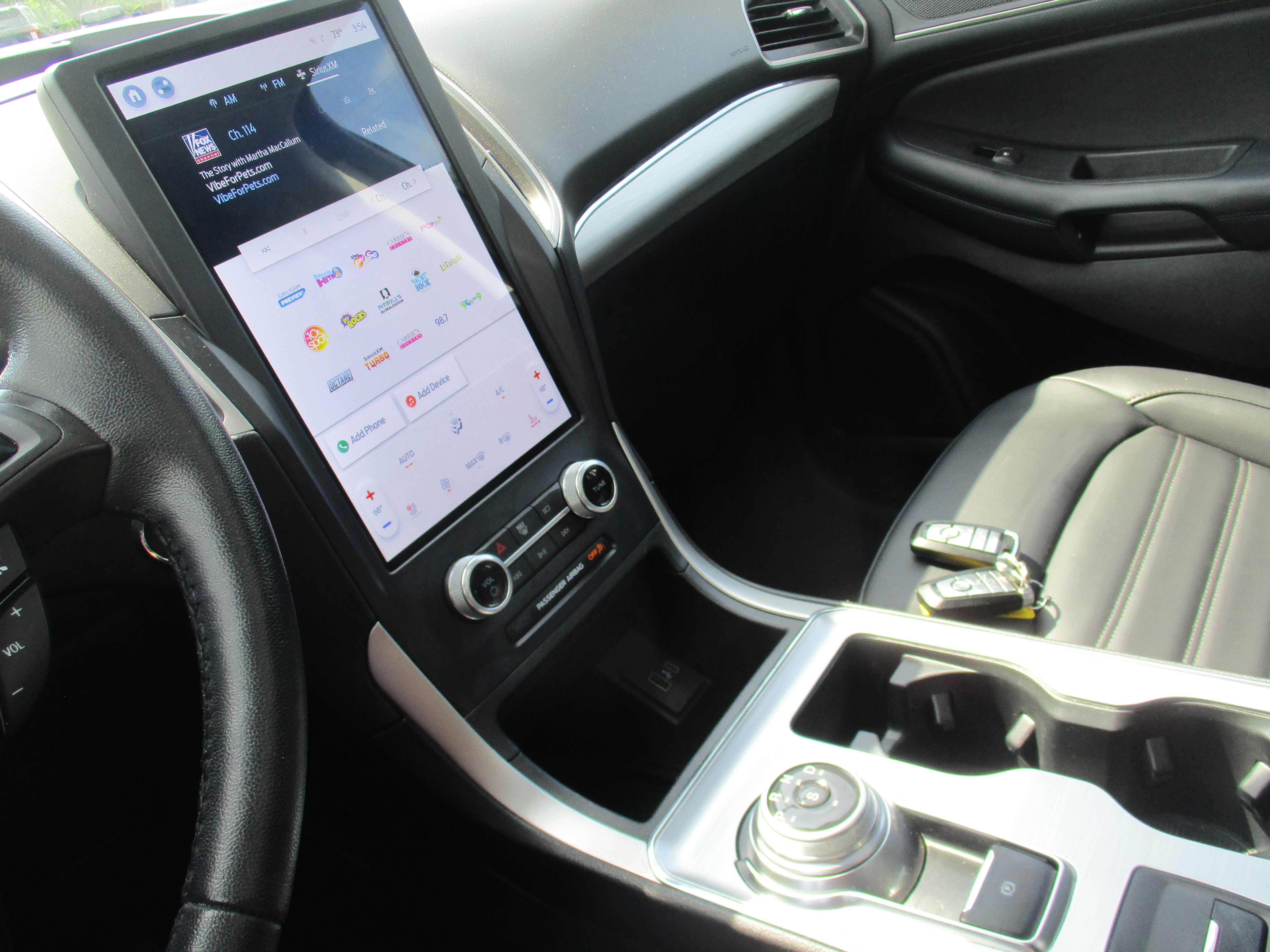 2022 Ford Edge SEL photo 48