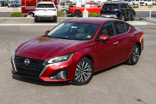 2025 Nissan Altima SV's photo