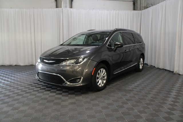 2018 Chrysler Pacifica Touring L photo 24